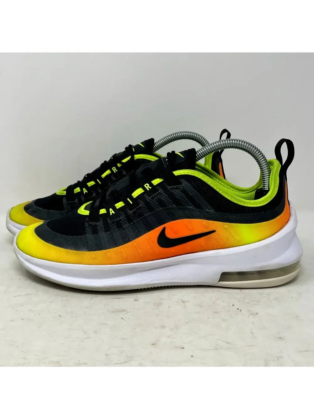Nike Air Max Axis RF Black Orange Shoes Youth Boys Size 6Y